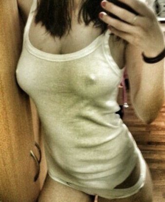 Встретиться со мной - значит погрузиться в мир наслаждения и релаксации. В моих объятьях ты почувствуешь непередаваемое удовольствие и полное расслабление. У меня есть все, чтобы сделать тебя счастливым – красивая фигура, нежные руки и умелый язык. Живу в Москве, и могу пригласить тебя к себе, или я приеду к тебе. Сделаю все, чтобы ты почувствовал себя особенным. Уверен, что ты захочешь вернуться ко мне снова и снова. Позвони мне и мы вместе откроем новые грани удовольствия. 🔥💋💦 14072, 27 лет